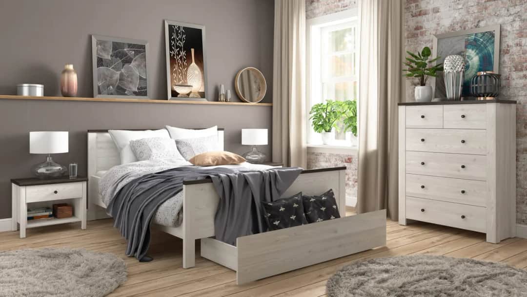 Co postawić na komodzie w sypialni, aby stworzyć wyjątkowy klimat